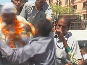 AAP Arvind Kejriwal slapped by an autorickshaw driver in Sultanpuri, Delhi [Photo Source: NDTV]