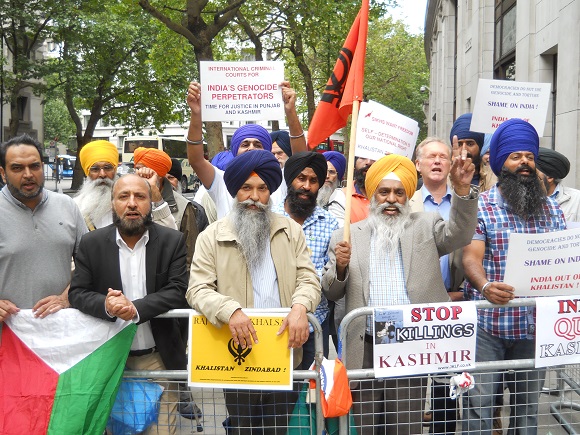 Sikhs and Kashmiris protest on 15 August in London