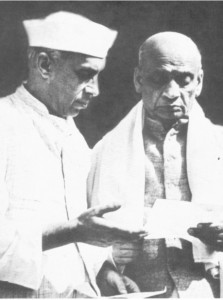 Jawahar Lal Nehru (L) and Vallabhbhai Patel (R) [File Photo]