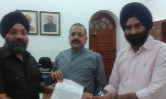 Manjit Singh GK and Manjinder Singh Sirsa with PMO state minister Jatinder Singh