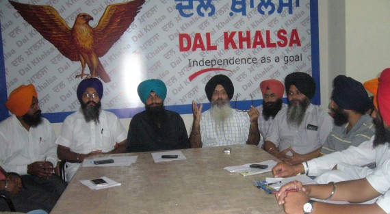 Dal Khalsa leader Kanwar Pal Singh  addressing a meeting of Sikh Youth of Punjab (SYP).