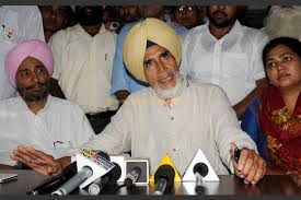 Sucha Singh Chhotepur addressing media persons [File Photo]