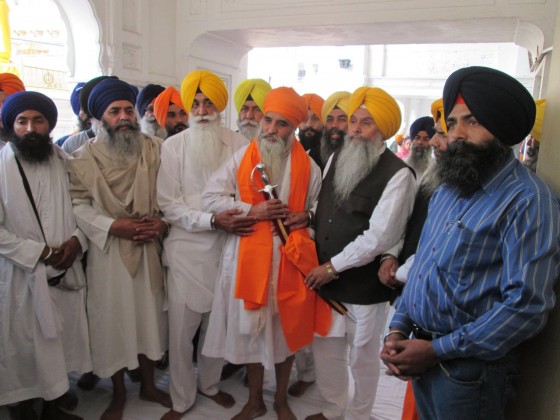 Bhai Satwant Singh's brother Wariam Singh Aghwan honored at Akal Takht Sahib