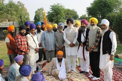 S. Simranjeet Singh Mann and others with Bhai Gurbaksh Singh Khalsa