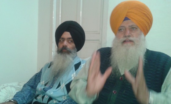 Santnam Singh Paunta Sahib (R) and Kanwar Pal Singh (L) addressing media-persons