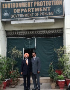 Rajwant Singh and Director General of Punjab's Environment Protection Agency Shaikh Farooq