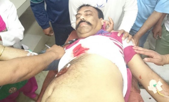 Shiv Sena leader Harminder Soni shot at in Gurdaspur.