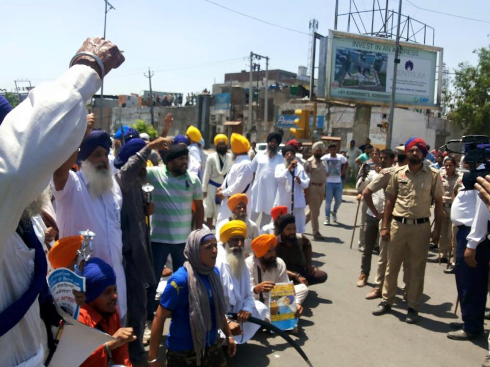  Sikh activists at the barricade