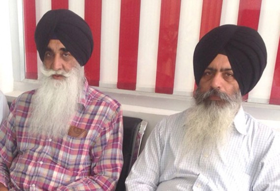 Bhai Harpal Singh Cheema (L) and Kanwar Pal Singh (R) [file photo]