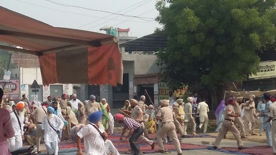 A view of police lathicharge on Sikh sangat