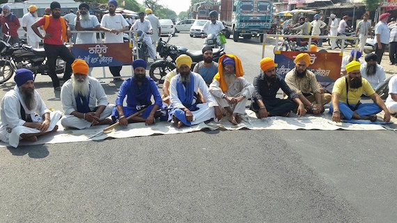 Sikhs block road at RCF, Kapurthala