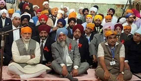 Narendra Modi visits a Sikh Gurdwara Sahib in Tehran