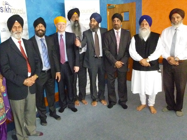 UK Sikhs share good practices with Australian Minister